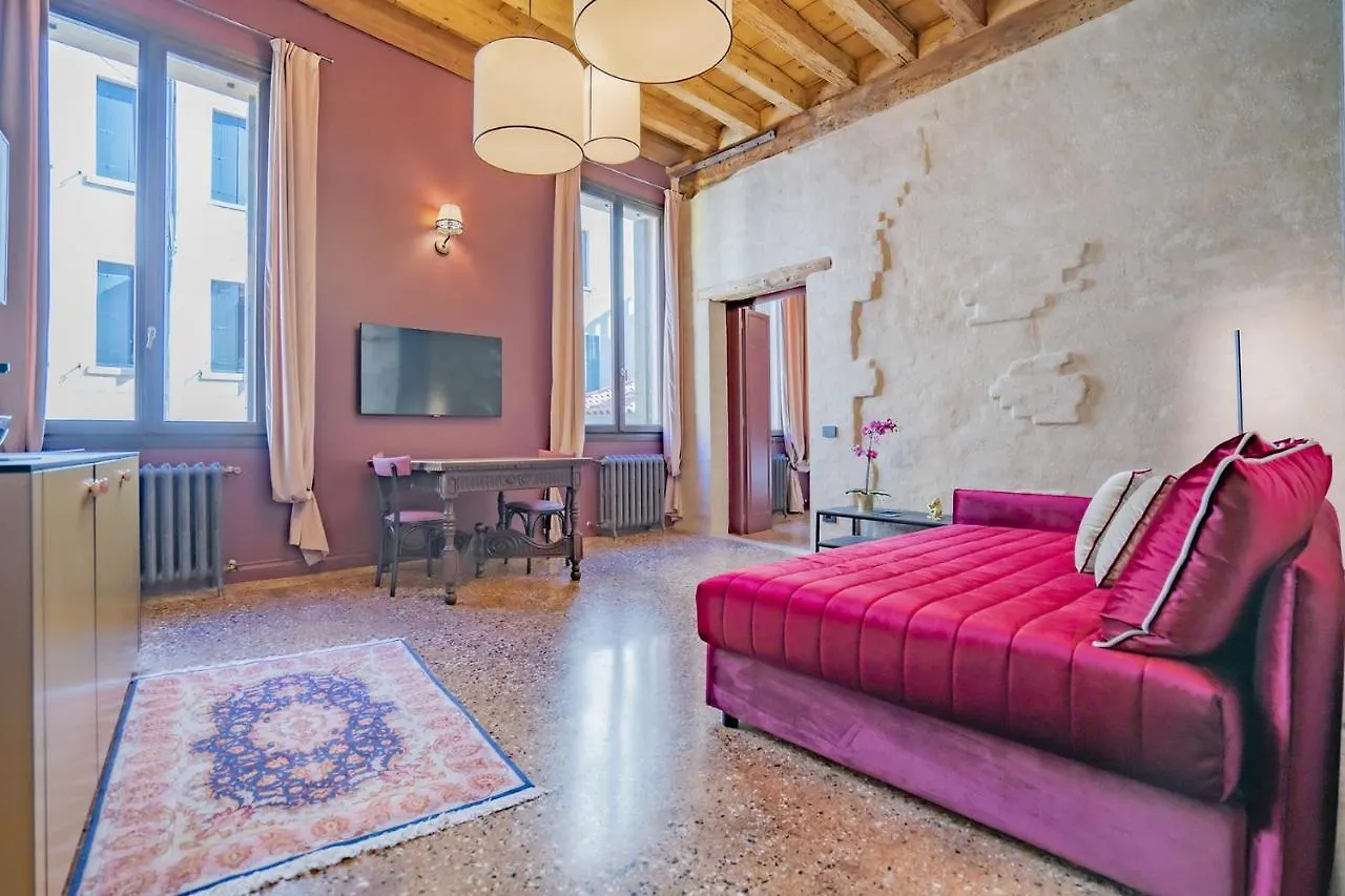 Corte Rubbi 7 Deluxe Apartment Wenecja Włochy